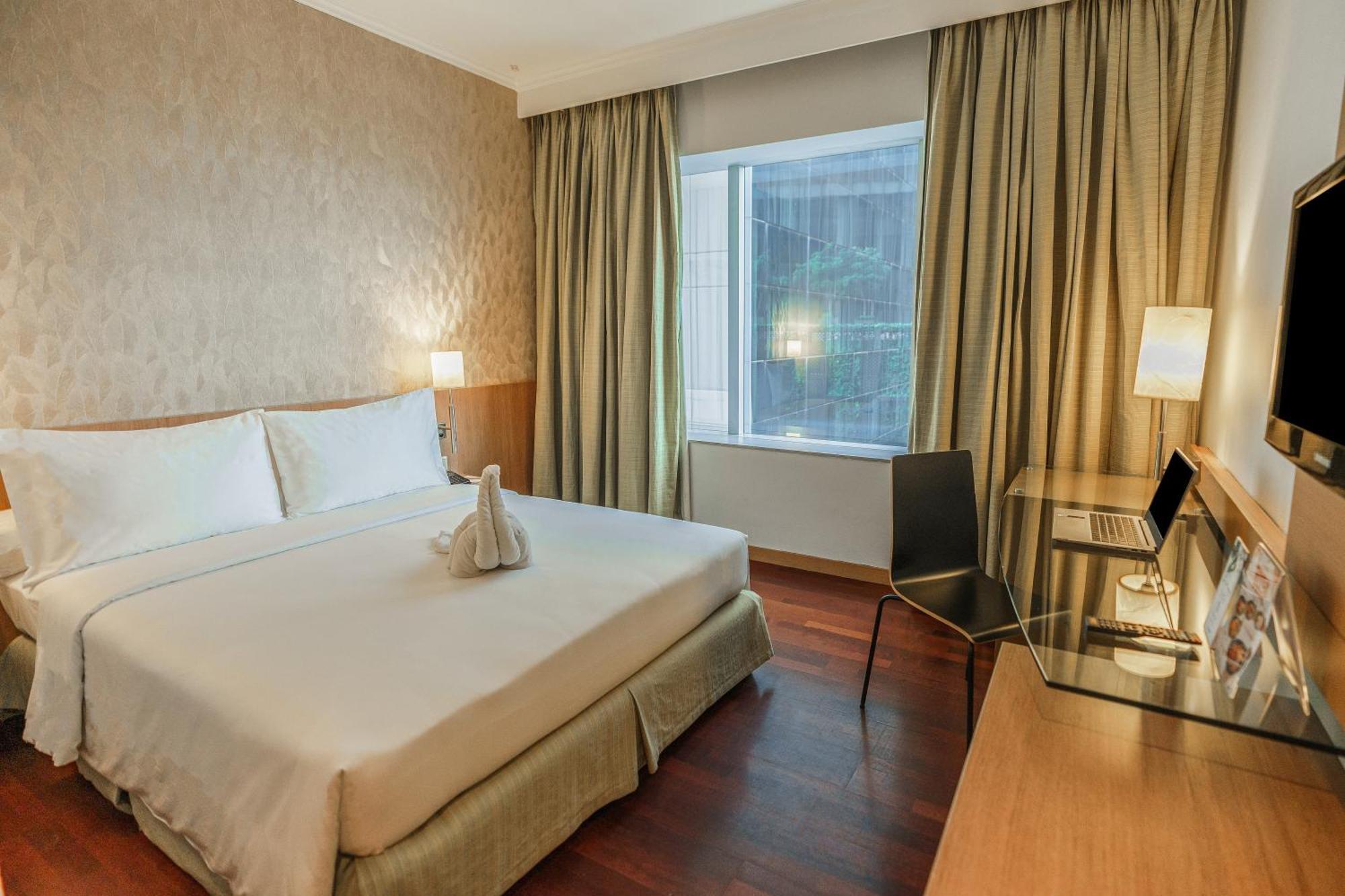Hotel Kimaya Slipi Jakarta By Harris Екстериор снимка