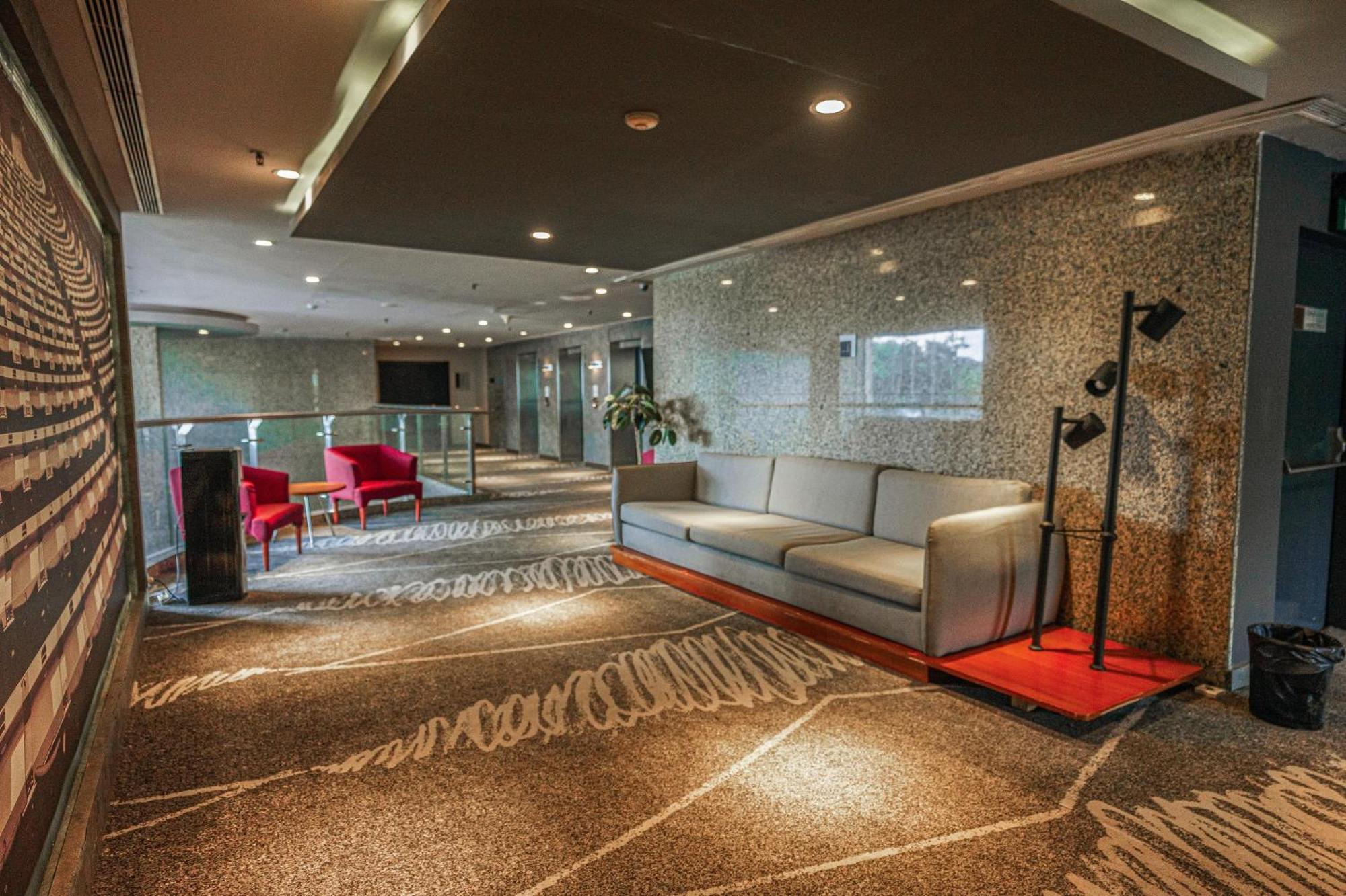Hotel Kimaya Slipi Jakarta By Harris Екстериор снимка