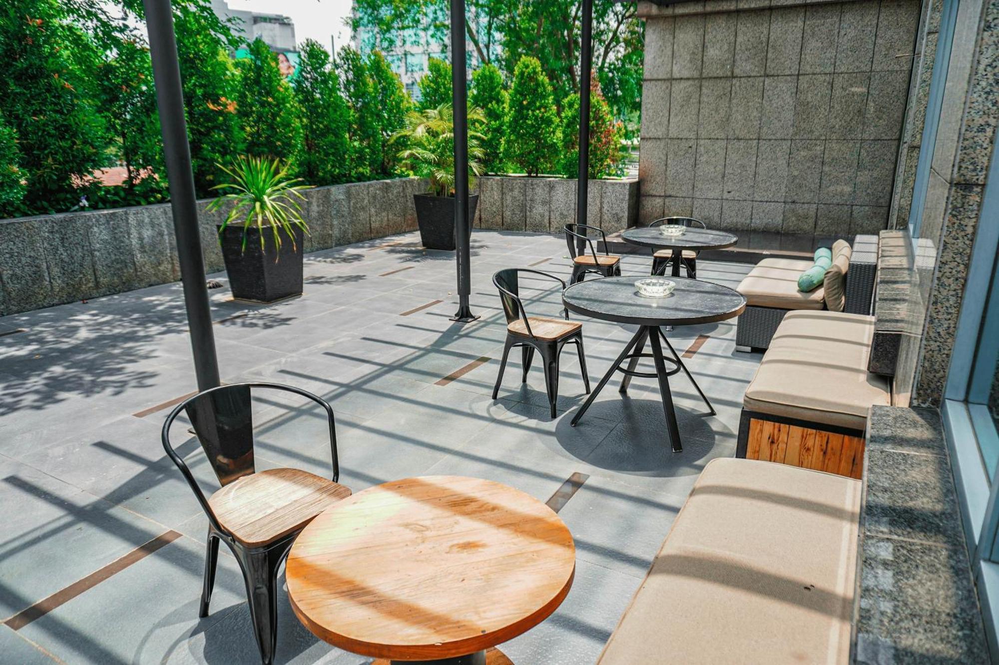 Hotel Kimaya Slipi Jakarta By Harris Екстериор снимка