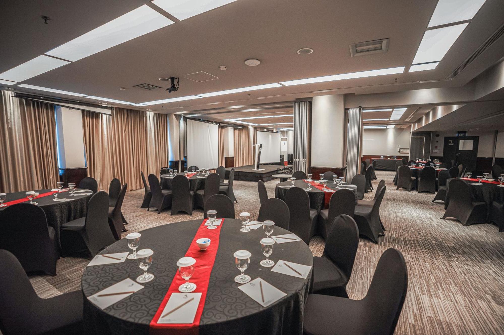 Hotel Kimaya Slipi Jakarta By Harris Екстериор снимка