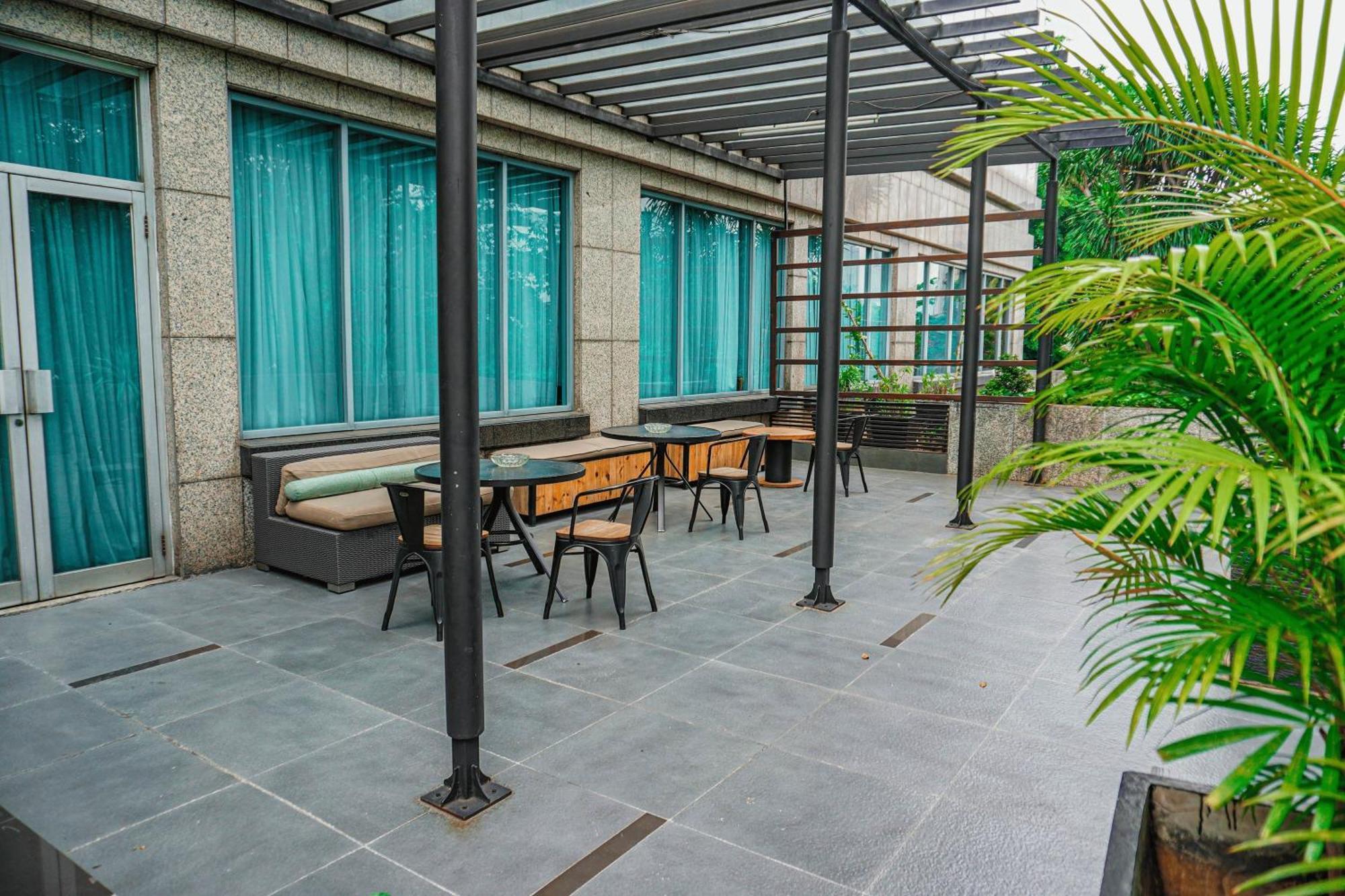 Hotel Kimaya Slipi Jakarta By Harris Екстериор снимка
