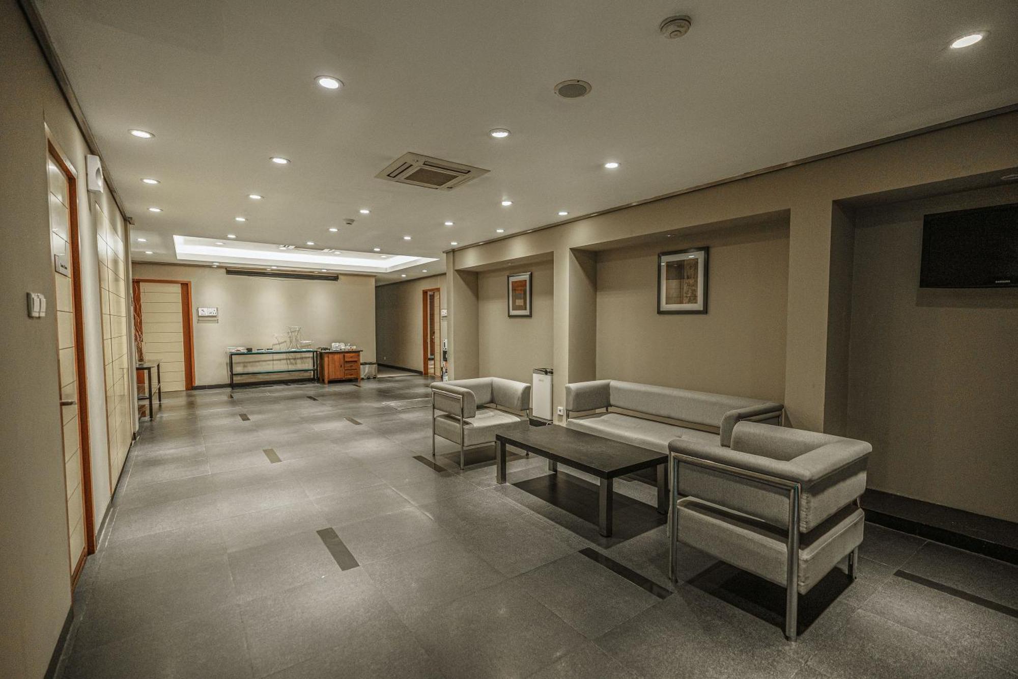 Hotel Kimaya Slipi Jakarta By Harris Екстериор снимка
