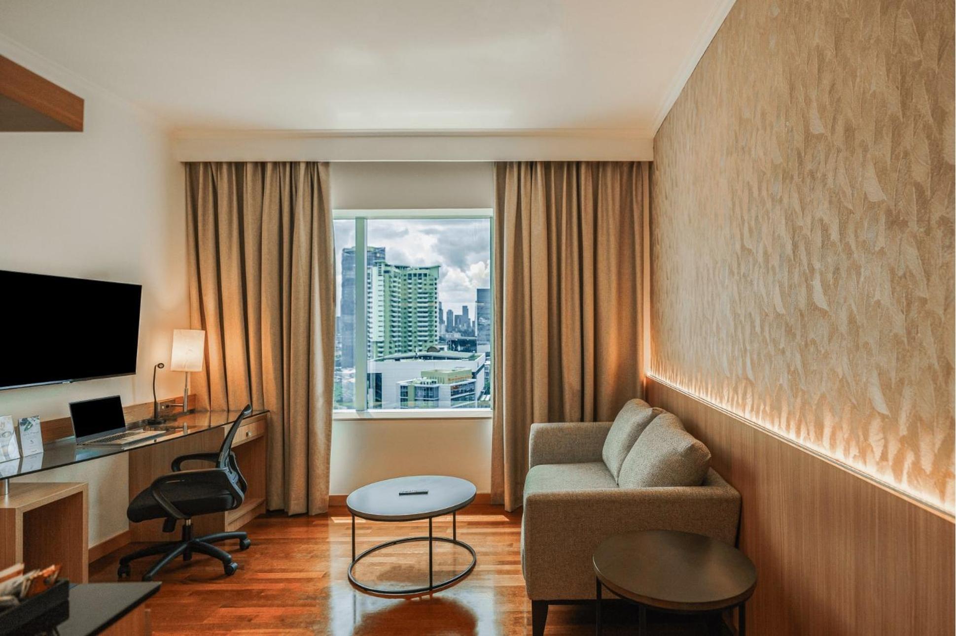 Hotel Kimaya Slipi Jakarta By Harris Екстериор снимка
